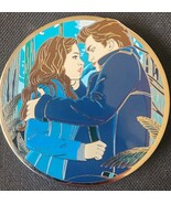 Twilight Saga Edward and Bella Enchanted Queen Enamel Fantasy Pin LE45 - €44,87 EUR