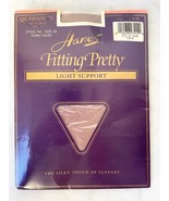 Hanes Fitting Pretty Light Support Pantyhose Sandalfoot Town Taupe Queen... - $143.74 MXN