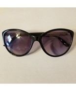 Women&#39;s Gold Tone Elegant Decor Temples Black Full Rim Fashion Sunglasses - £15.80 GBP