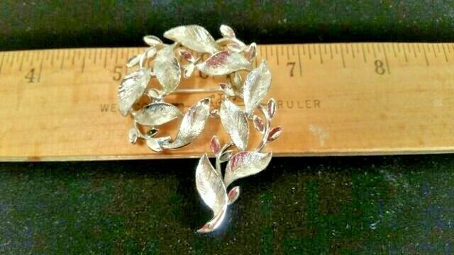Vintage Designer Signed Lisner Silver Tone Branch/Leaf Motif Brooch Pin Item image 3