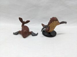 Set Of (2) Bunyip Rusty Dragon Inn Miniatures 7/45 - €5,98 EUR
