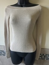 Intermix off the shoulder cream gold sweater viscose blend SZ P NWOT - $1,384.01 MXN