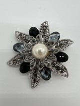 Large Vintage Silver Tone Faux Pearl Black and Gray Glass Flower Brooch Pendant. - £8.83 GBP