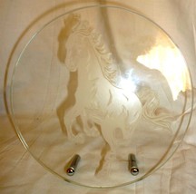 GORGEOUS ETCHED STALLION HORSE CLEAR GLASS PLATE DISPLAY DESKTOP - £12.53 GBP