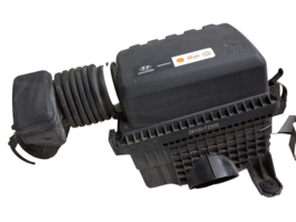 17 18 19 20 Hyundai Elantra sedan 2.0L engine air cleaner box 28100-F2500 - €33,93 EUR