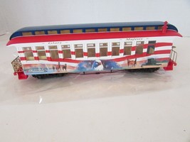 Bachmann Hawthorne Spirit of America  Passenger Coach Car Glory  HO  Lot-E - $24.70