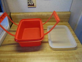 vintage tupperware lunch box or ice cream keeper - £9.67 GBP