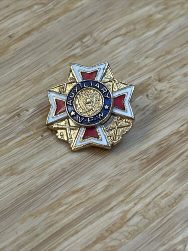 Vintage Auxilary VFW Lapel Pin KG JD - $9.90