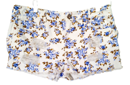 Forever 21 Shorts Women&#39;s Size Medium  Distressed Blue Floral Premium Denim - $14.85