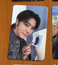 DONGHAE SUPER JUNIOR Official Photocard Album &#39;Super Junior 25&#39; Kpop - $223.44 MXN