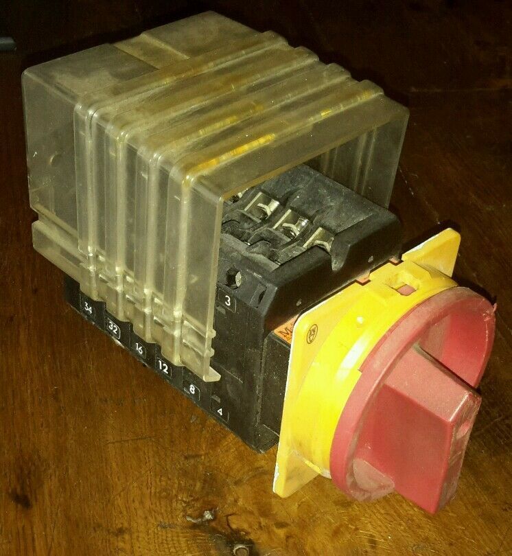 MOELLER T5B T5B-6-15168 DISCONNECT SWITCH $65 - $23.94