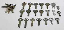 Lot of 27 Antique Safe Padlock Keys ~ Sargent Sosy Cary L.L. Bates Weaver Graham - £79.92 GBP