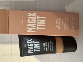 Avon Magix Tint Moisturizer Oil -Free -  MEDIUM - $11.00