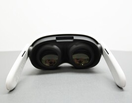 Meta Quest 3 S3A 128GB VR Headset Only READ image 7