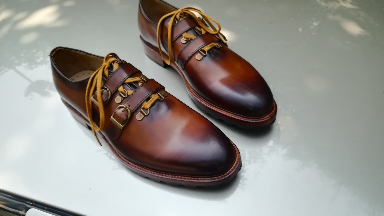 New Handmade Men Two Tone Leather Shoes, Men Cap Toe & Brogue Leather Shoes 2019