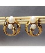 Vintage Avon Faux Pearl Gold-tone Swirl Clip-on Earrings Estate Costume ... - £15.64 GBP