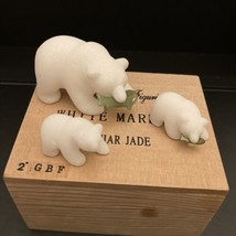 Cassiar Jade Grizzly Bear Family 3 Hand Carved Figurines White Marble jade Fish - £39.77 GBP