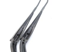 04-09 CADILLAC SRX WIPER ARMS PAIR Q2053 image 3