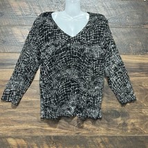 Vintage Chicos Design Top Womens 2  USA Black Geometric Print 3/4 Sleeve Blouse - $12.34