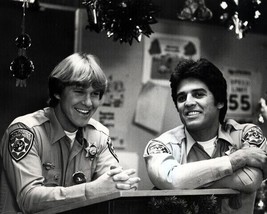 Chips 1979 Christmas Watch Larry Wilcox Erik Estrada in squad room 11x17 poster - £15.76 GBP