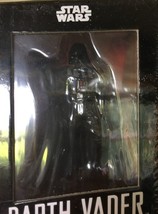 Darth Vader - Star Wars - Figurine w/Book- Lucas Books - New - £11.63 GBP