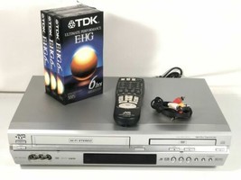 JVC DVD VCR Combo Unit Vintage Digital Model HR-XVC33U with Remote &amp; Extras - £73.52 GBP