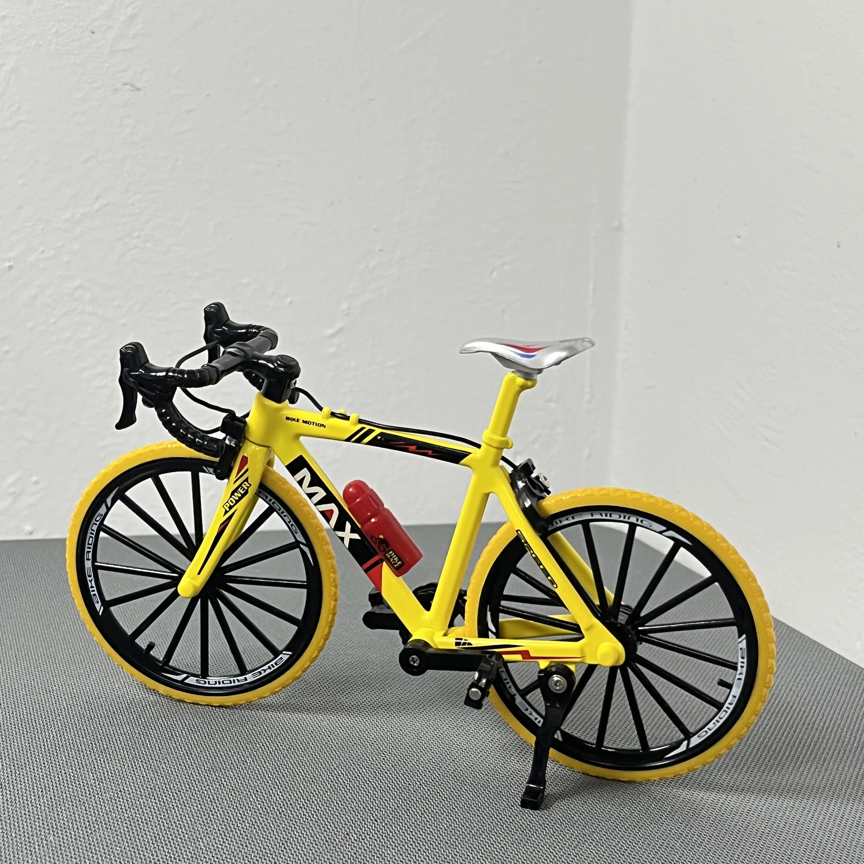 1:8 New Finger Mountain Alloy Bicycle Diecast Simulation Model -ST-285YY - $15.12