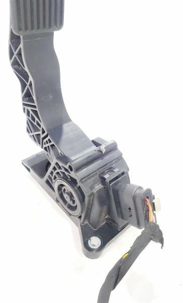 2021 Mercedes Sprinter Van 2500 OEM Accelerator Pedal a9073010200 Item image 10