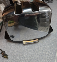 Vintage Sunbeam AT-W Radiant Control Automatic Drop Toaster Shade Contro... - €120,34 EUR Vintage Sunbeam AT-W Radiant Control Automatic Drop Toaster Shade Contro... - €120,34 EUR