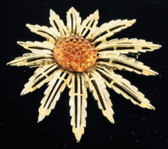 VTG Sarah Coventry Gold Tone Sunflower Sunburst Brooch Pin 2.75&quot; x 2.75&quot; - £13.18 GBP