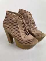 Women&#39;s Size 7.5 Dollhouse Brand 6&quot; Heel Cream Platform Shoes Good Condi... - £23.46 GBP