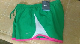 New Nike Women&#39;s Running Shorts Green Design Sz XS - £19.74 GBP