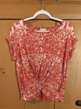 Lucky Brand Womens Twist Front Tee XS Pink Floral Print Short Sleeve T Shirt Top - £11.35 GBP