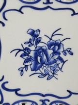 RARE VTG Blue and White Lillian Vernon Plate Roses Design 8&quot; Plate - £11.00 GBP