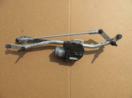 OEM 2014-2018  Cadillac CTS Windshield Wiper Linkage and Motor 3397021568 - £50.59 GBP