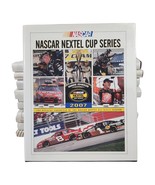 2007 Nascar Yearbook Book Nextel Cup Jimme Johnson Chronicle - €17,05 EUR