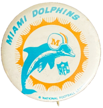 Miami Dolphins Pin Button Pinback  1 1/4&quot; NFL Vintage Football Retro 1970&#39;s - £7.79 GBP