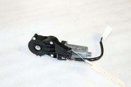 2008-2011 MERCEDES W204 C300 FRONT PASSENGER RH SEAT RECLINE ADJUST MOTOR J9835 image 3