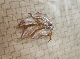Vtg BSK 3D Gold-tone, Silver Enameled Leaves, Gray Pearls, Rhinestone Br... - $18.80