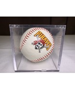 Pittsburgh Pirates Autographed 1997 Baseball - $562.22 MXN