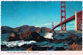 Postcard The Golden Gate Bridge San Francisco California - $3.95