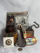 Curated Vintage Smoking Accessories Pin Shoe Horn Book In Que Placer Cig... - $39.95