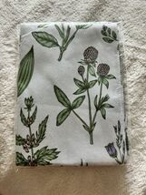 Floral Green and White Table runner  (T13) - $13.93 CAD