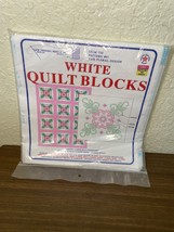 Jack Dempsey White Quilt Blocks #97 ~ Floral Design ~ NEW Set of 6 - 18&quot;... - £9.32 GBP