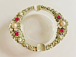 Ashtray Glass Round w/ Pearls &amp; Red Beads Floral 4&quot; in Diameter Vintage - £19.85 GBP