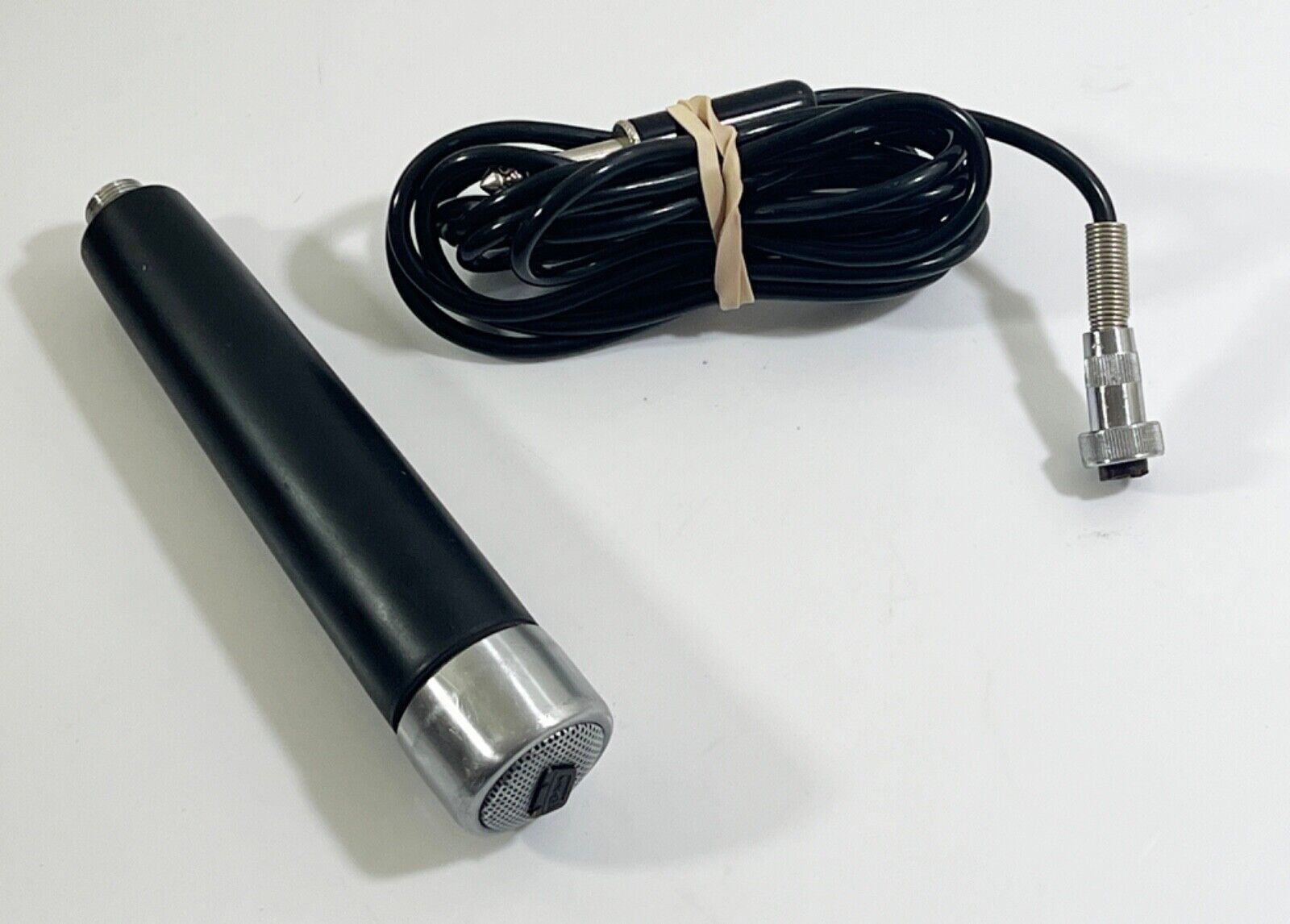 Vintage 1960&#39;s Roberts 3811 Dynamic Microphone - $29.69