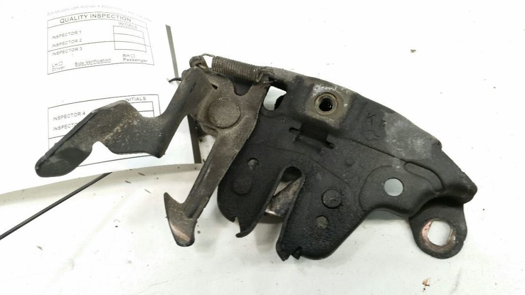 2005 Nissan Altima Hood Latch 2002 2003 2004 2006 - $34.79