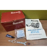 Vintage 1986 Penn 209ms Level Wind Reel Box Manual Rod Clamp Reel Lube &amp;... - $43.38 CAD