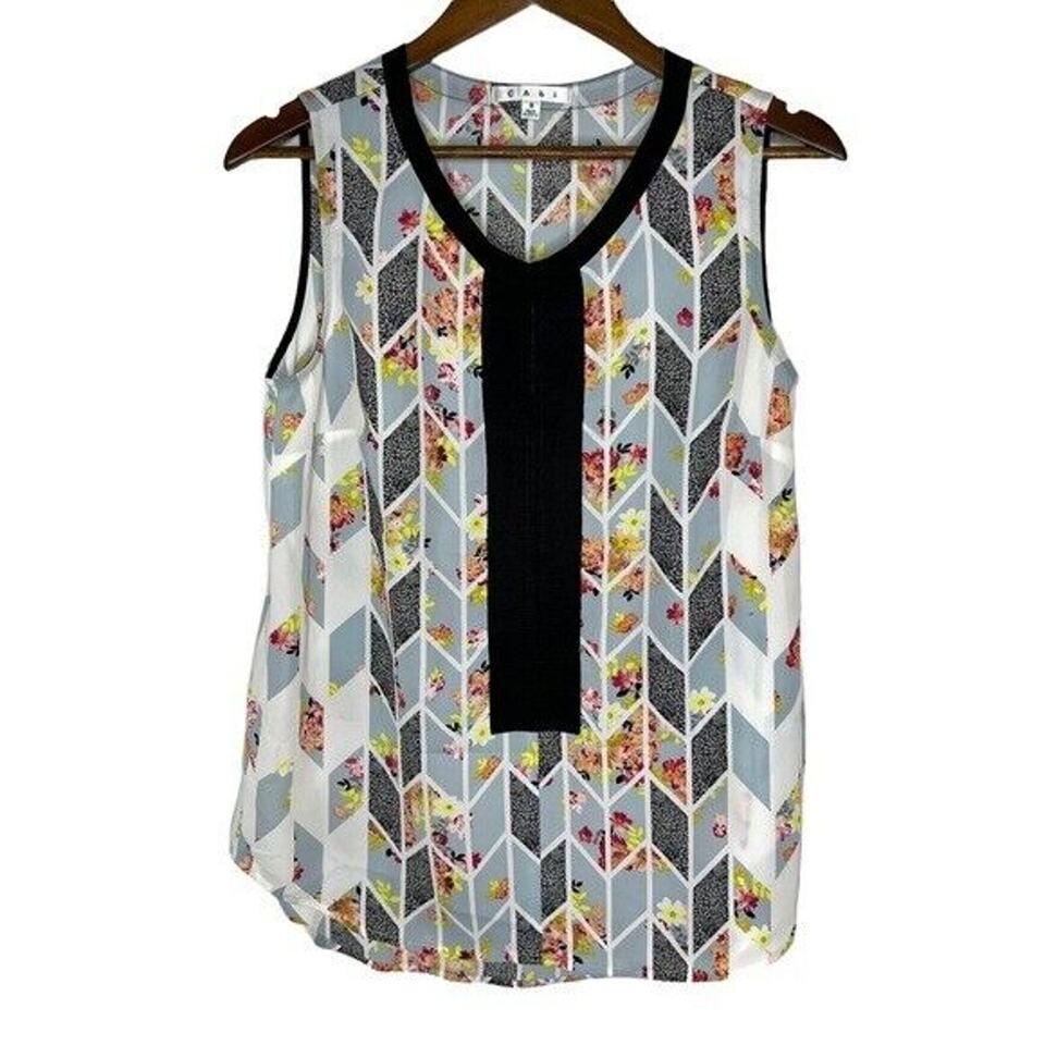Cabi 290 Floral Sleeveless Tank Shirt Size Small Women’s - $13.00