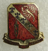 Vintage US Military DUI Pin 168th Field Artillery Bn ACCOMPLISHED WITH E... - £7.27 GBP